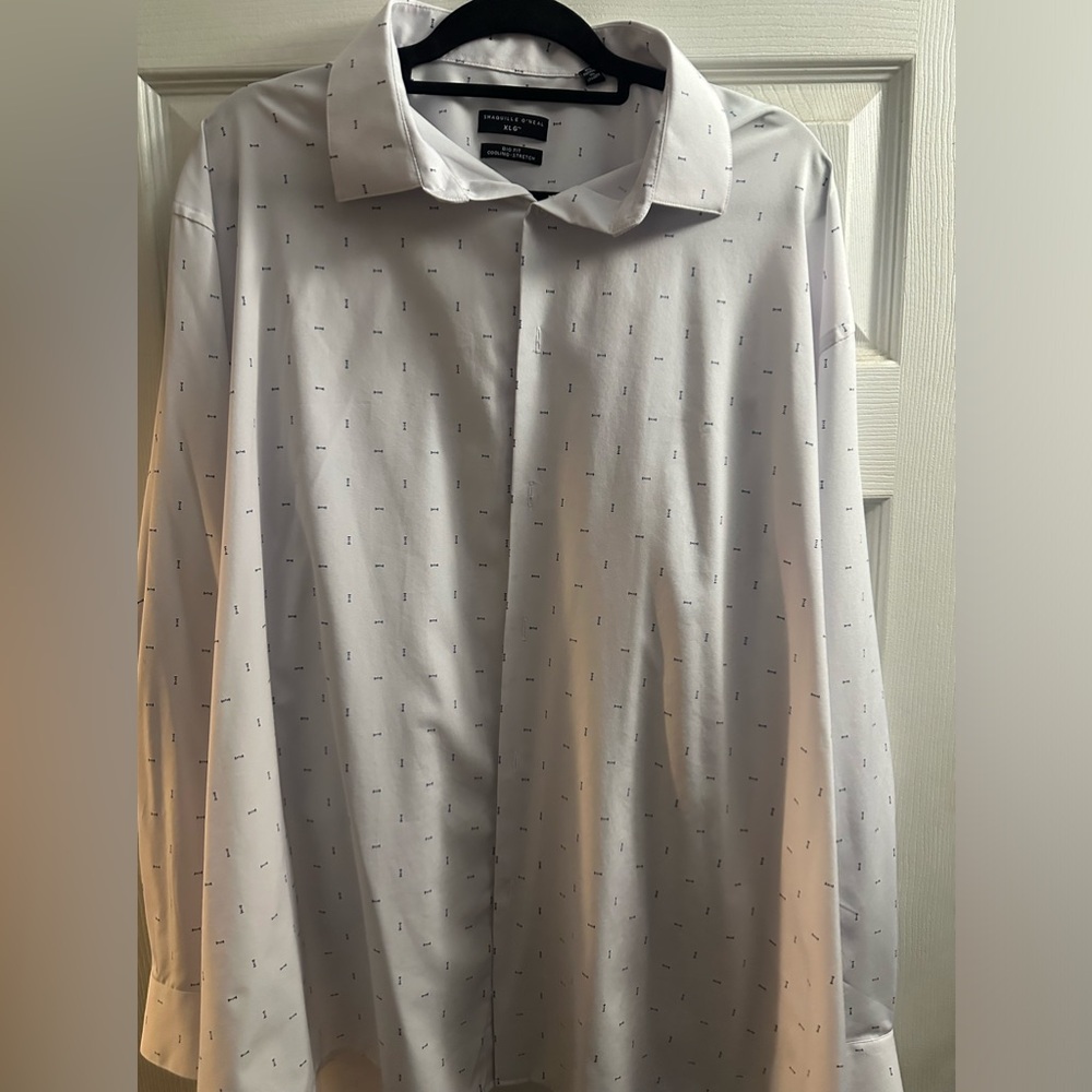 Shaquille O’Neal XLG men’s dress size